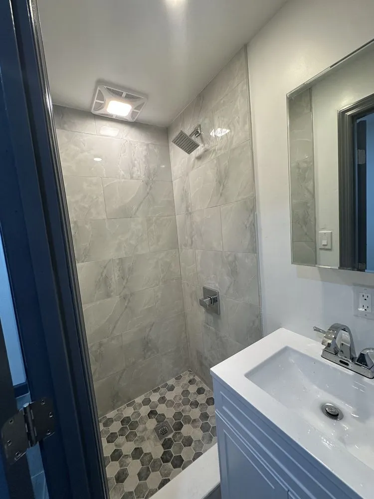 Slide of Kingstone Builder & Construction