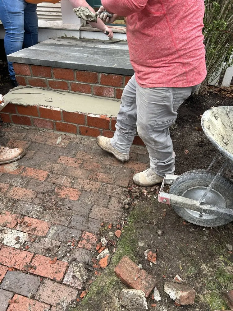 Slide of Kingswood Masonry and Roofing