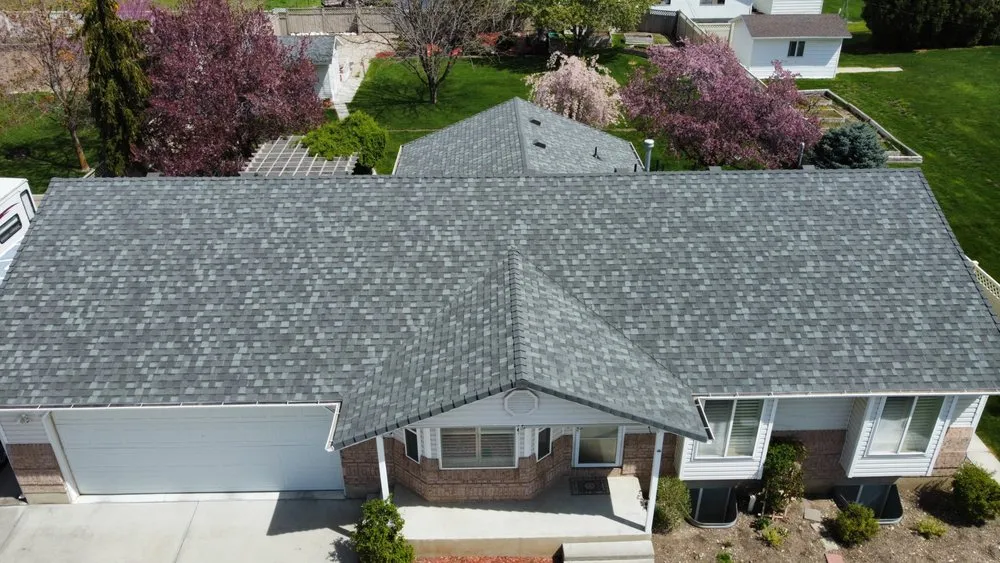 Slide of K&K Construction & Roofing