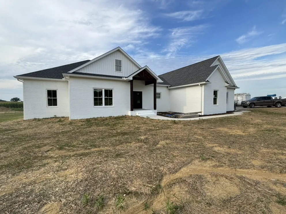 Licensed roof installation experts serving Heilman, IN - KLA Construction