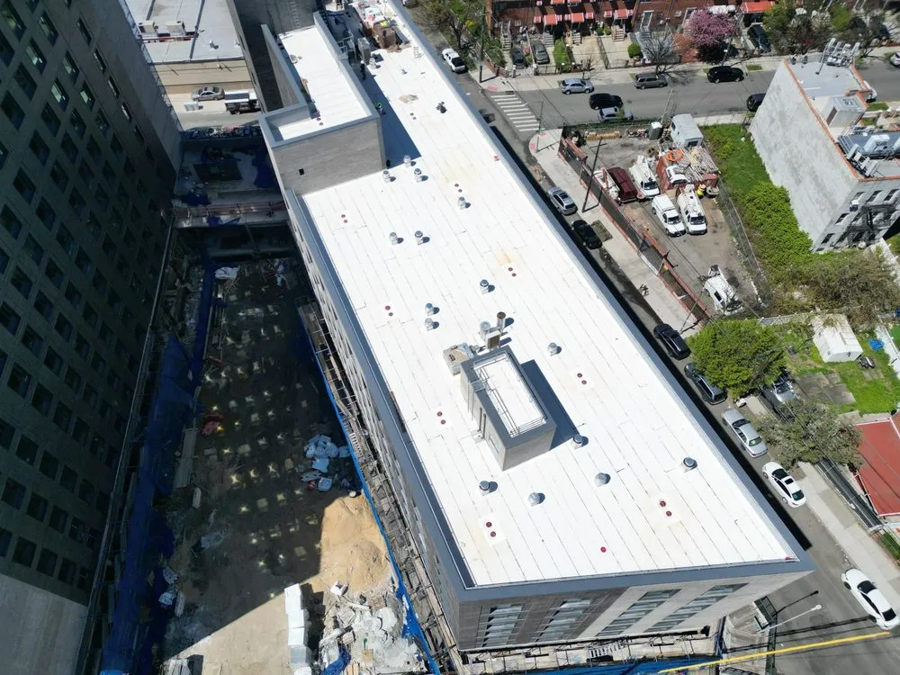 Slide of KLG Contracting Inc.