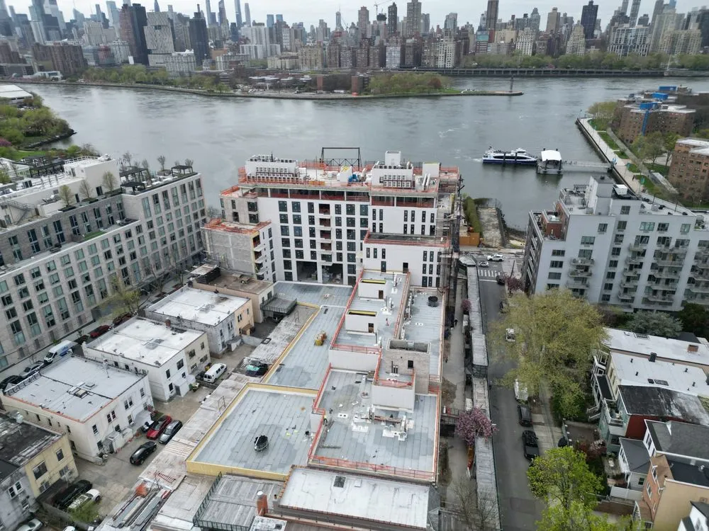 Slide of KLG Contracting Inc.