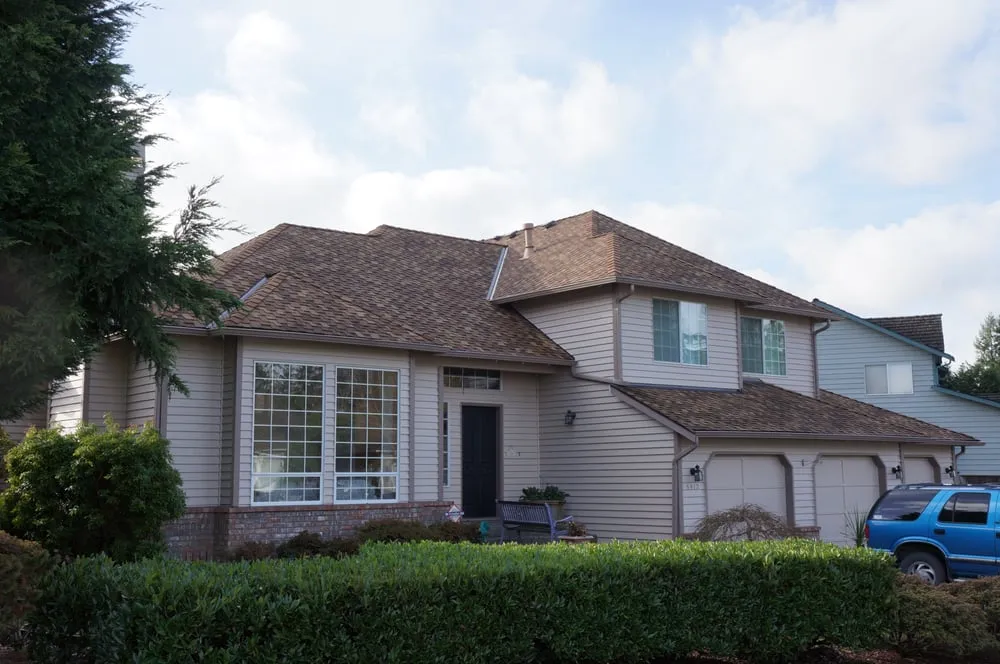 Slide of Klim Roofing & Construction