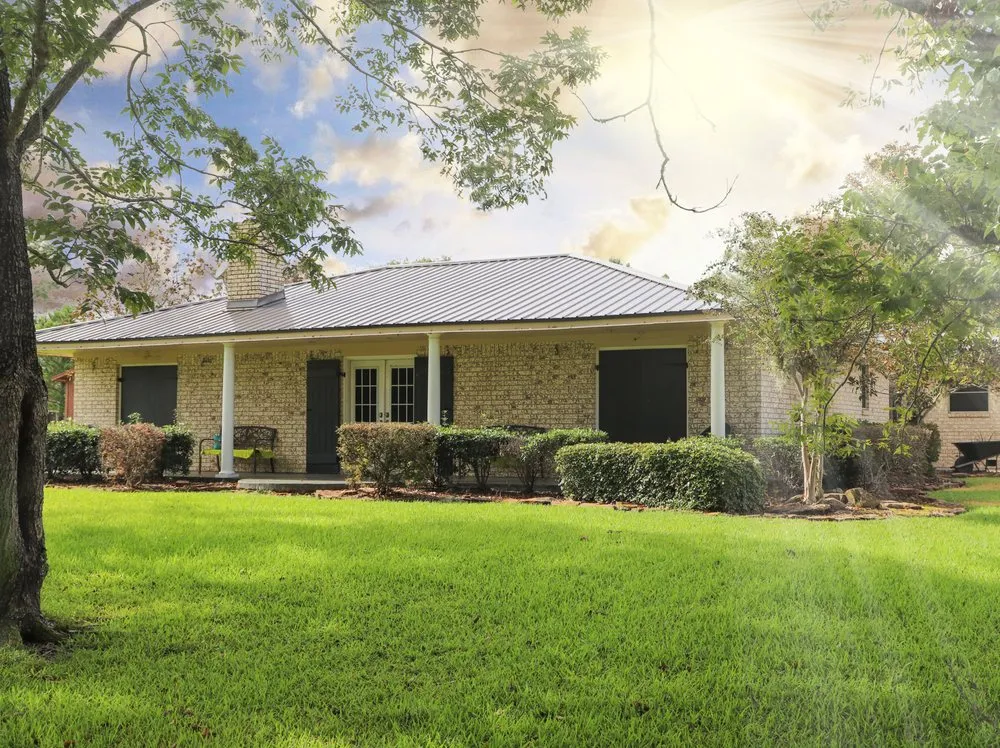 Slide of Klindworth Roofing