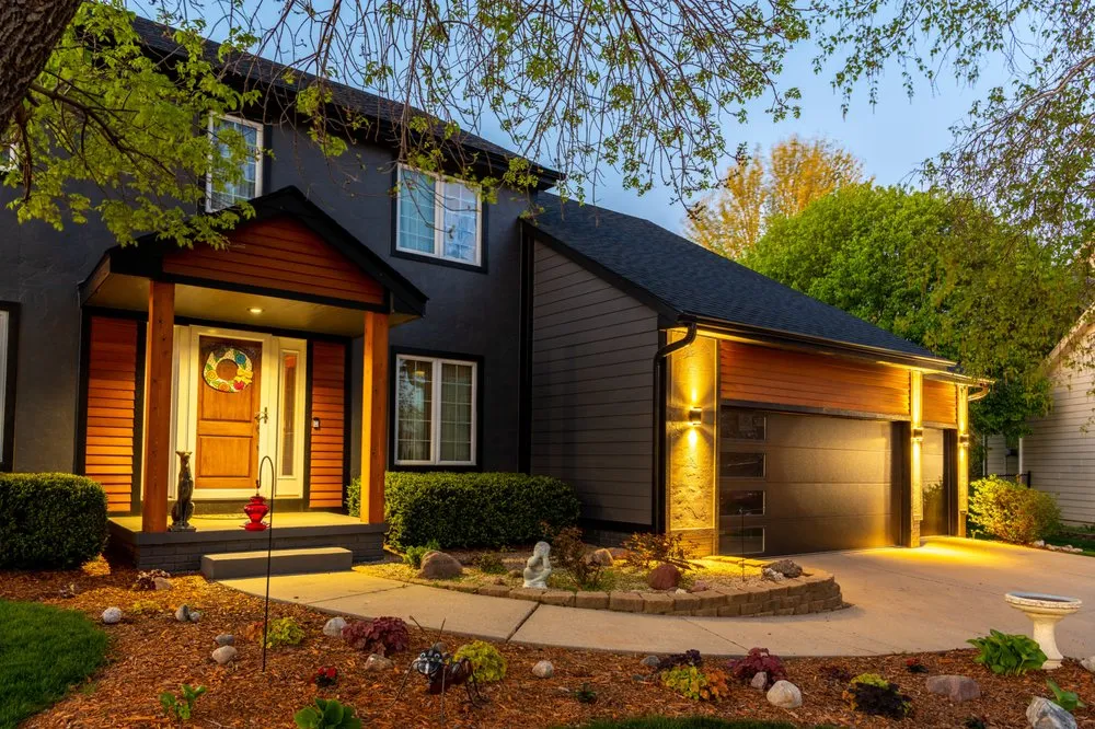 Slide of Kling Roofing