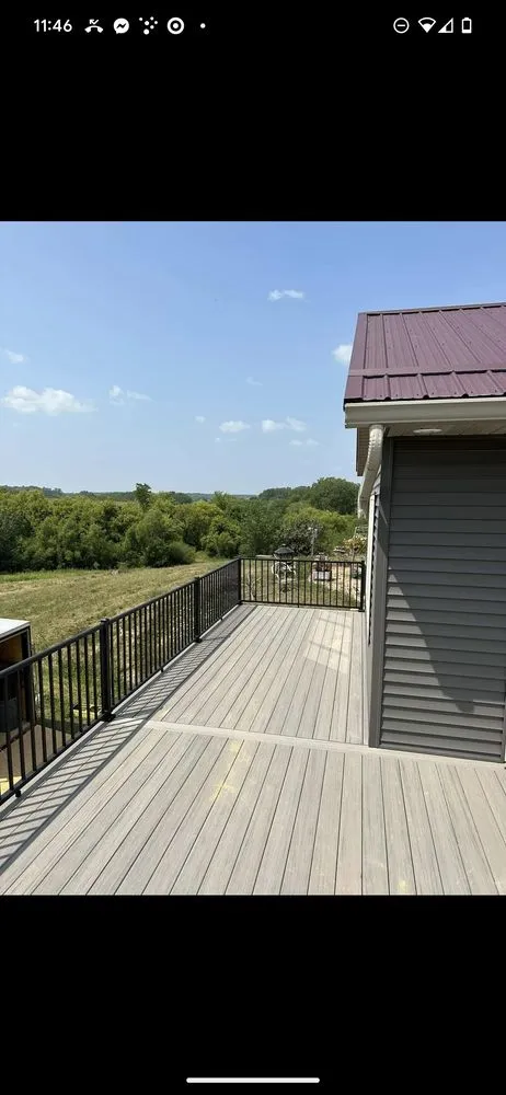 Reliable residential roofing service experts serving Van Horne, IA - Kloos Construction