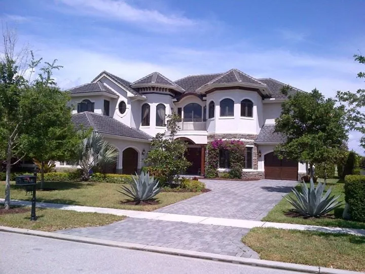 Slide of KLR Roofing