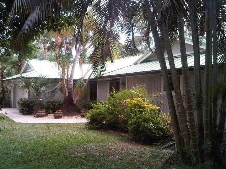 Slide of KLR Roofing