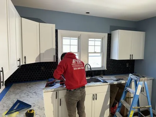 KM General Renovation Logo