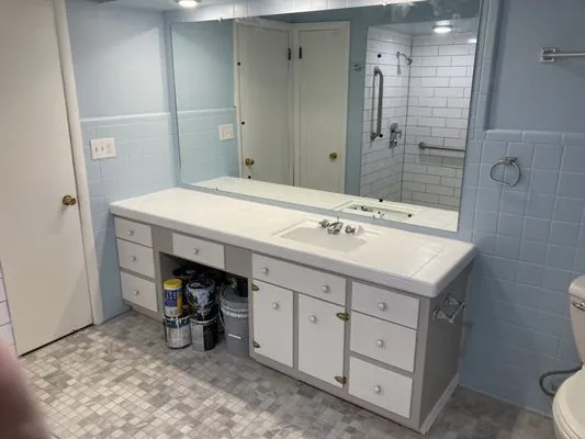 KML Construction Logo