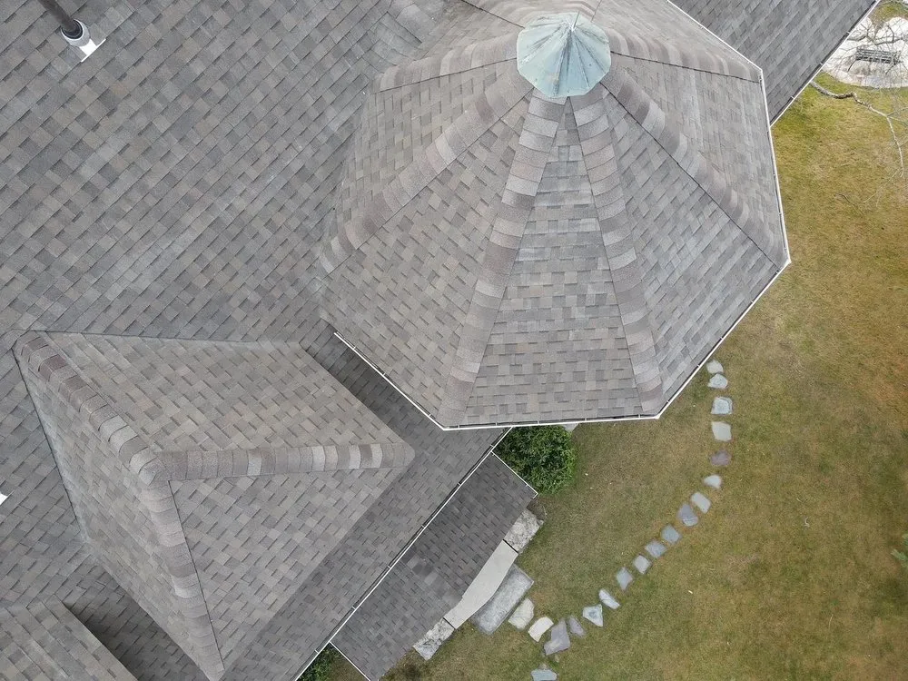 Slide of Km&m Roofing