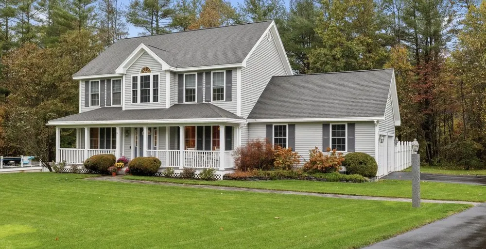 Slide of Knack Roofing