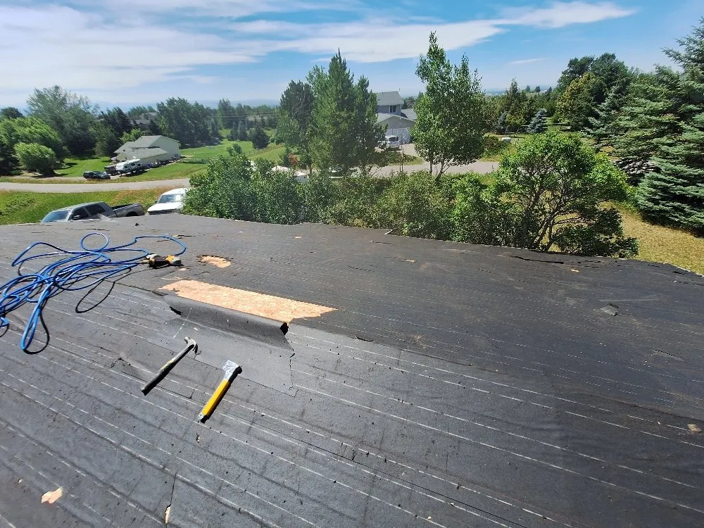 Slide of König Roofing
