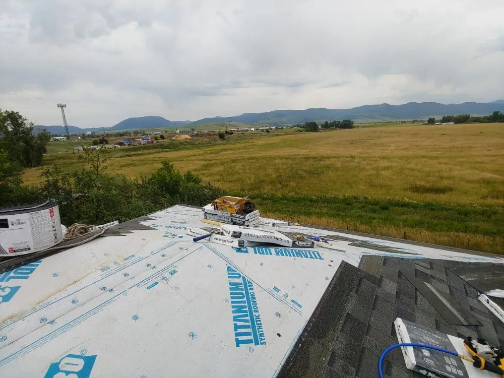 Slide of König Roofing