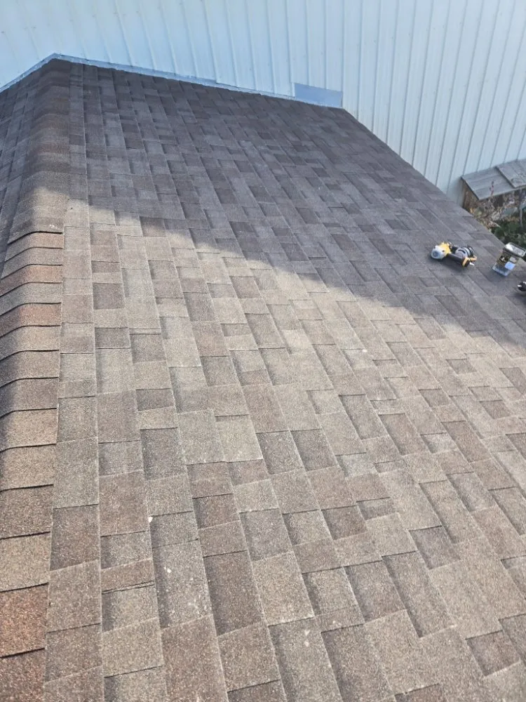 Slide of König Roofing