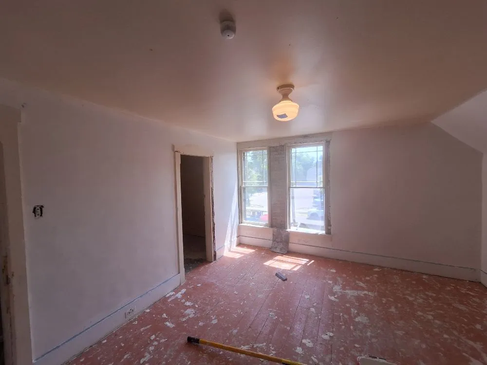 Slide of König Roofing