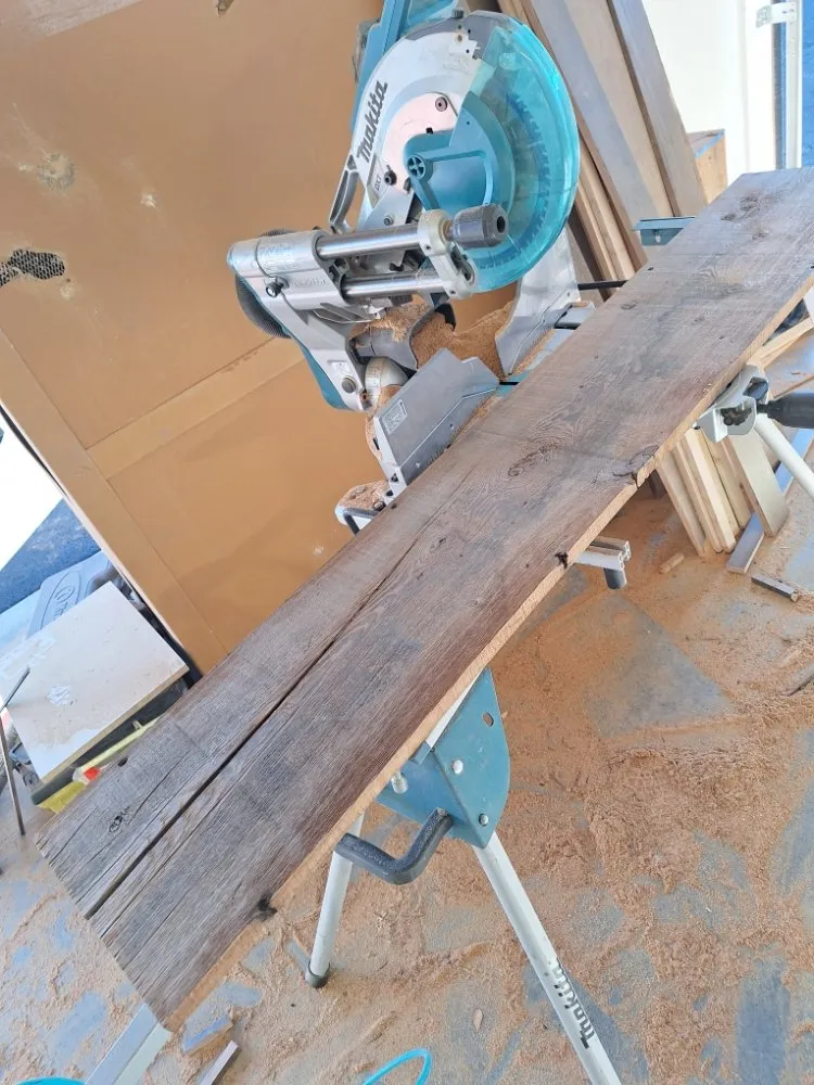 Slide of König Roofing