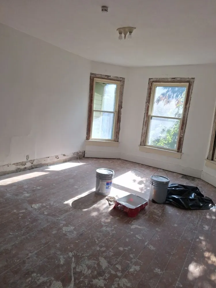 Slide of König Roofing