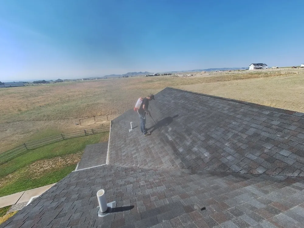 Slide of König Roofing