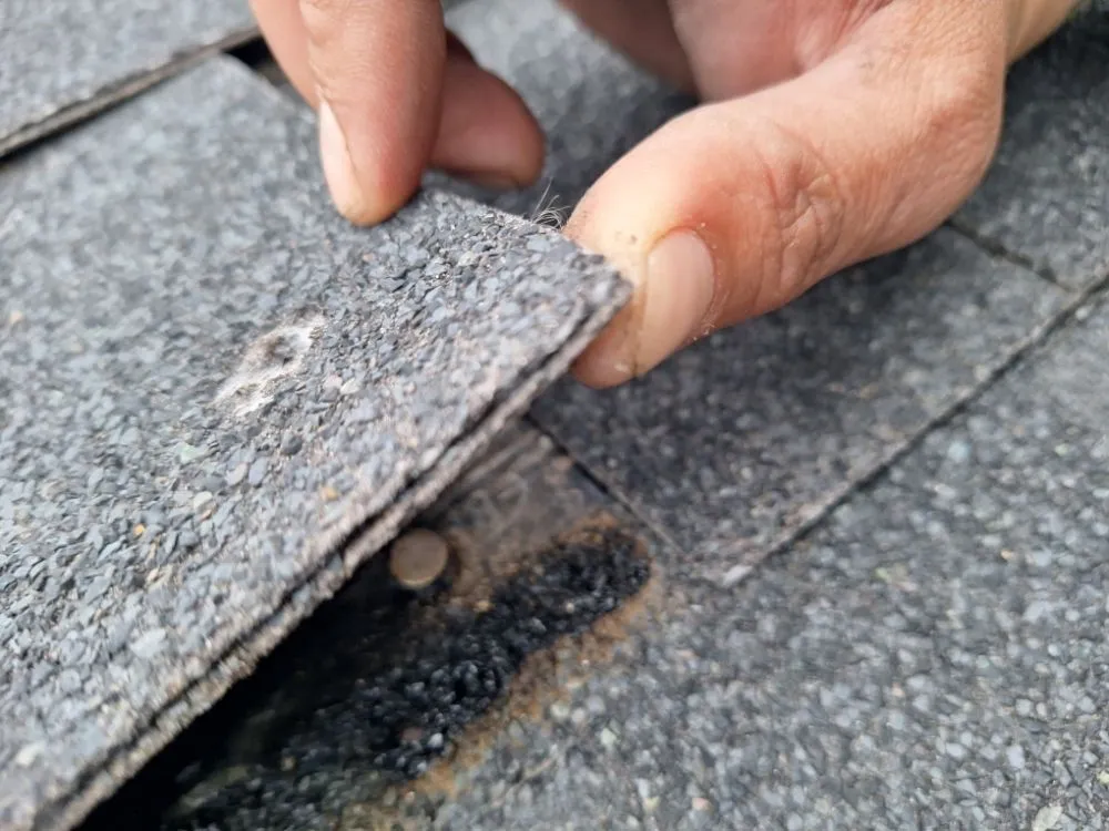 Slide of König Roofing