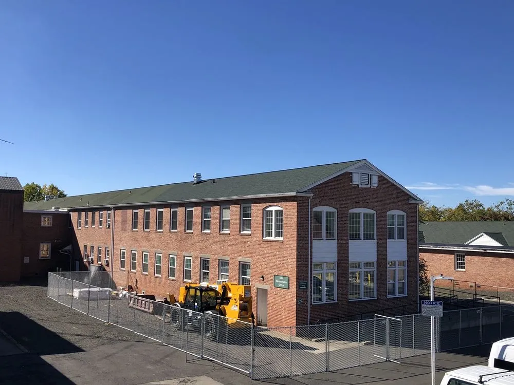 Slide of Knitter Contracting