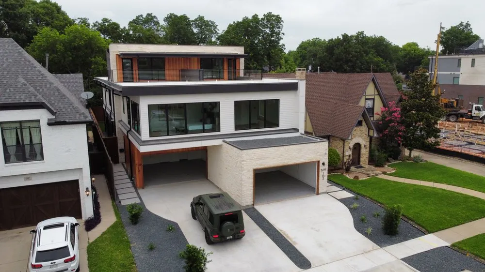 Slide of Knox Roofing