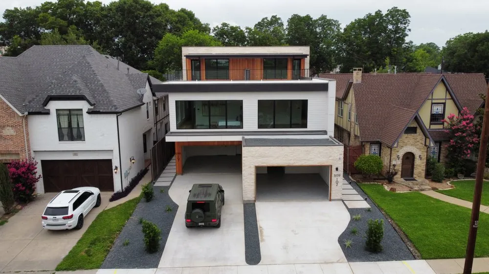 Slide of Knox Roofing