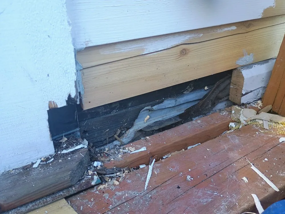 Slide of Knox Roofing