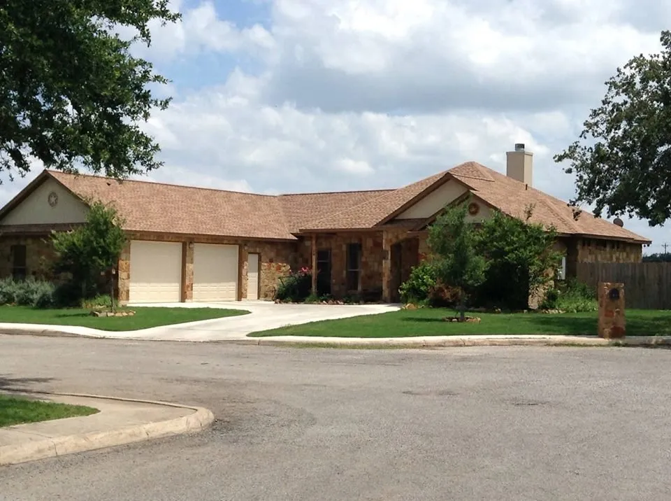 Slide of Komplete Roofing Services