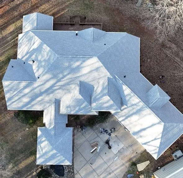 Slide of Kong Roofing