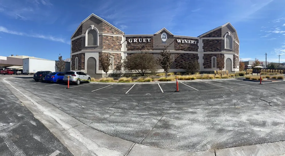 Slide of Konstrukt Construction