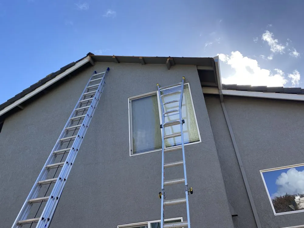 Slide of Kora Roofing