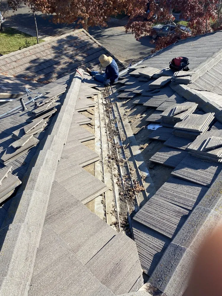 Slide of Kora Roofing