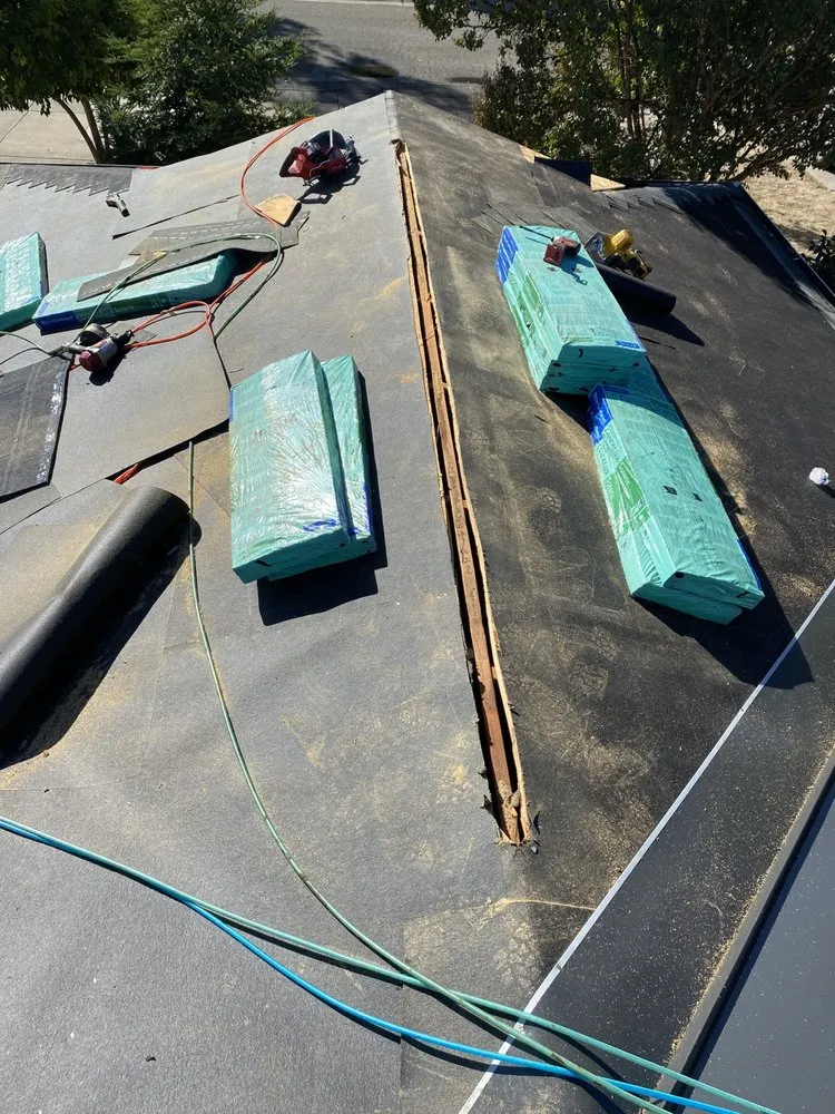 Slide of Kora Roofing