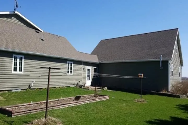 Local roof installation experts serving Hazleton, IA - Kout Construction