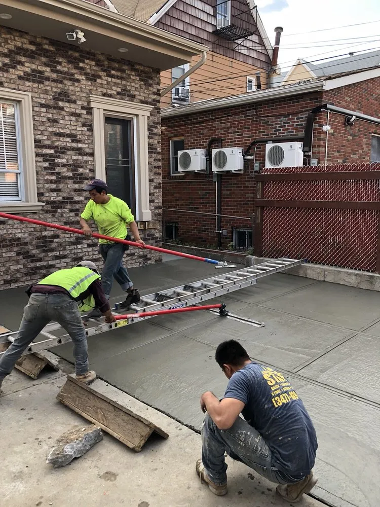 Slide of K&R Stucco Designer