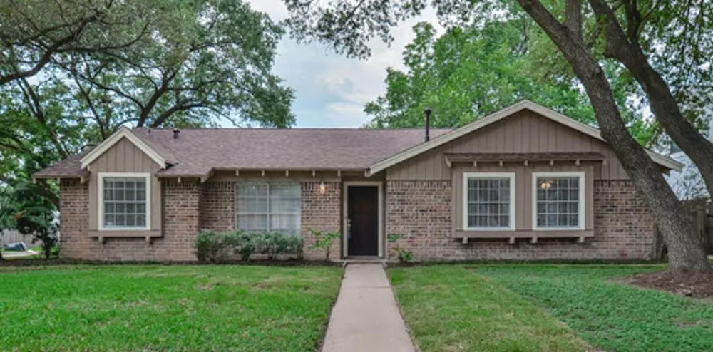 Slide of Kraft Roofing and Construction