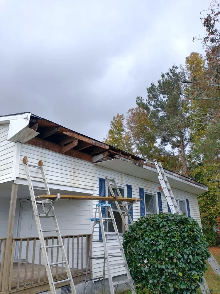 Trusted roof leak repair in Trenton, NC - Krausman Enterprise