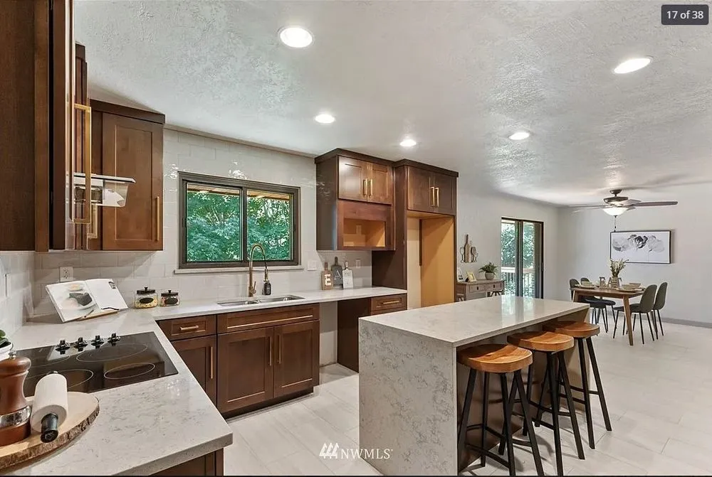 Slide of Kronos Contractor