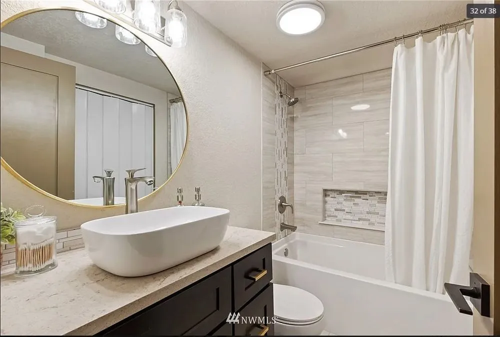 Slide of Kronos Contractor