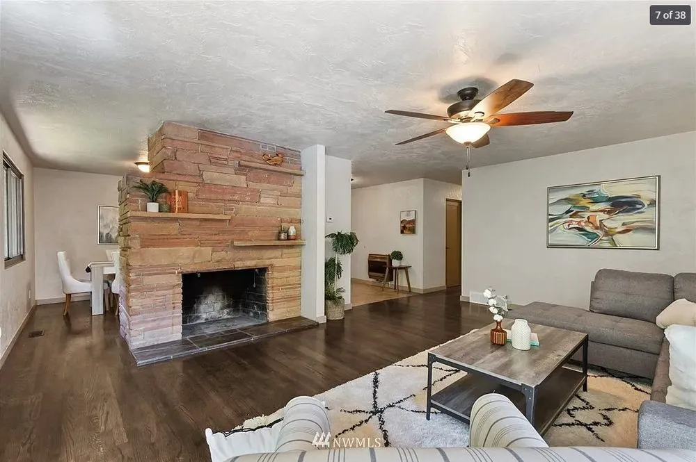 Slide of Kronos Contractor