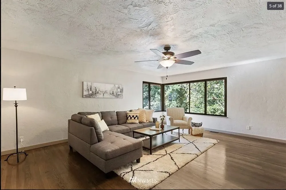 Slide of Kronos Contractor