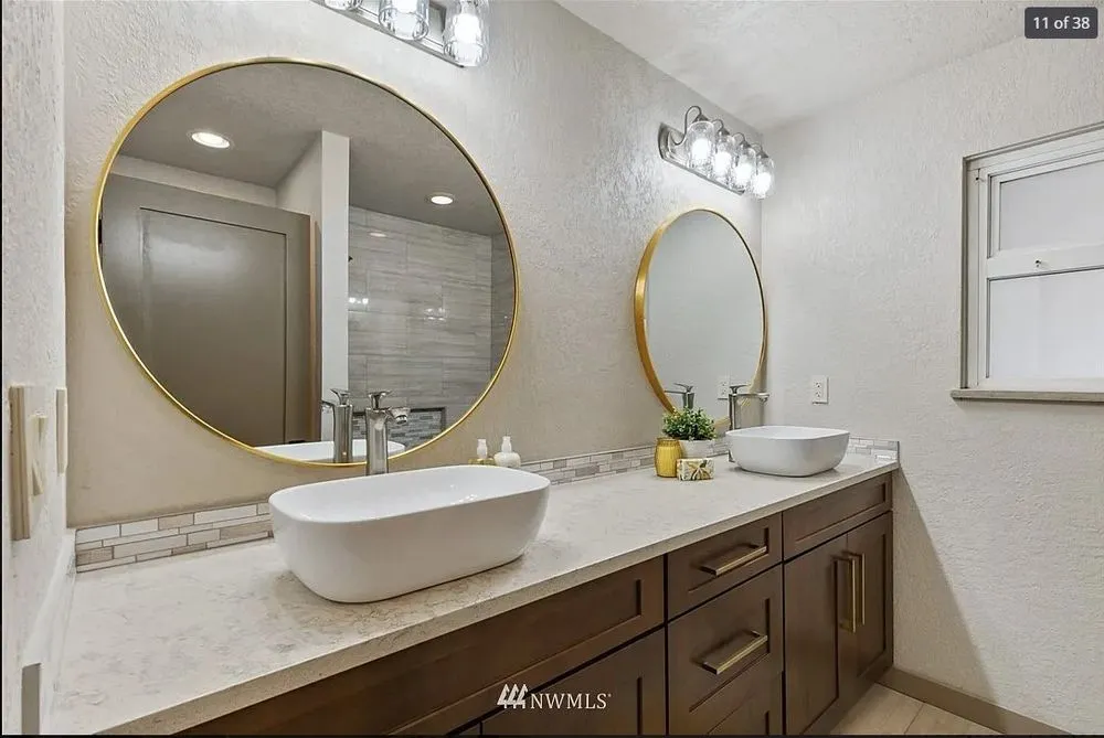 Slide of Kronos Contractor