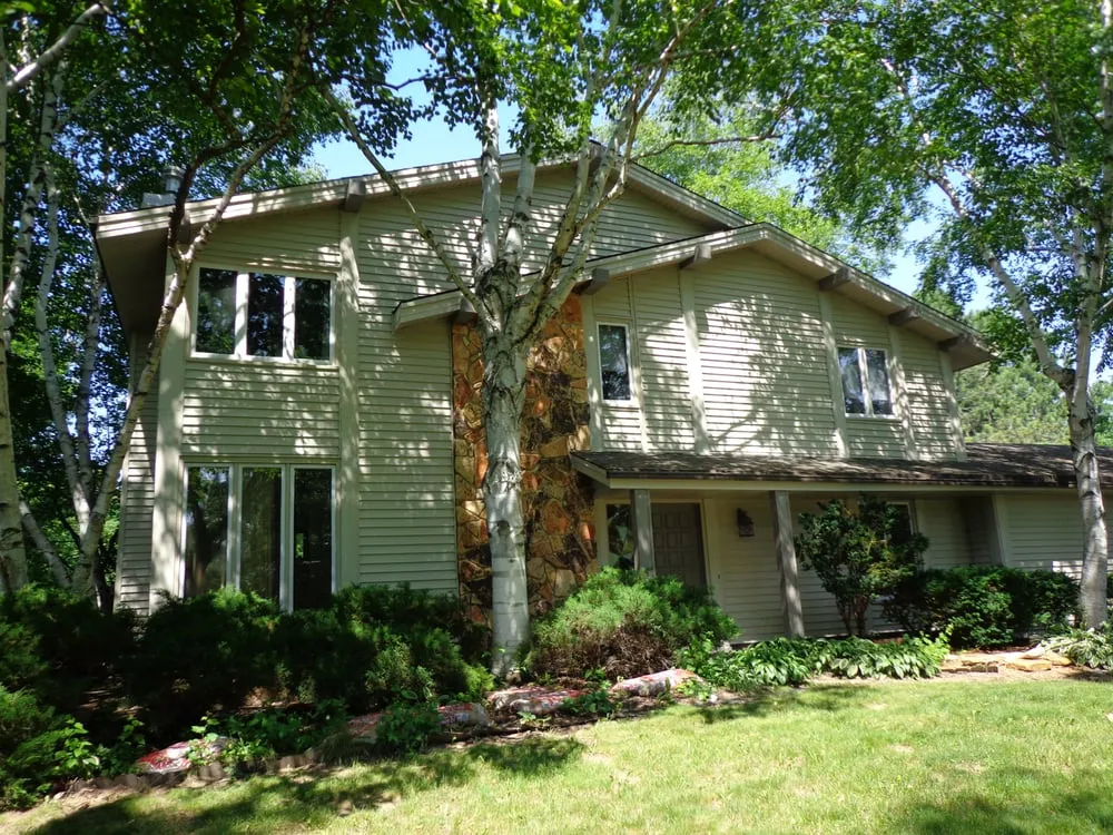 Slide of KT Enterprises