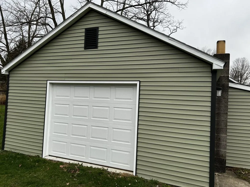 Expert roof installation experts serving Lawrence, MI - Kuhens Construction