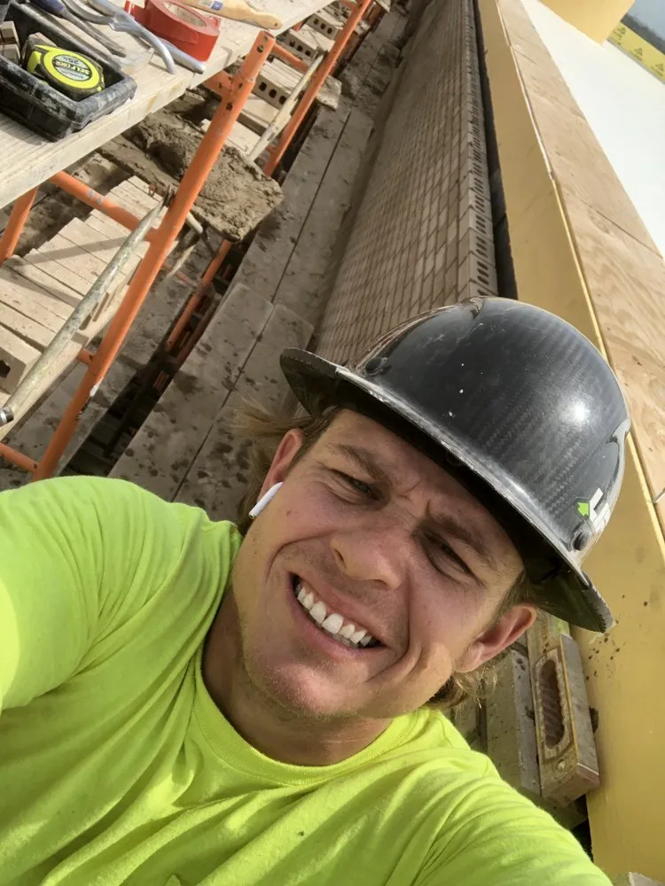 Slide of Kuntrys Custom Construction