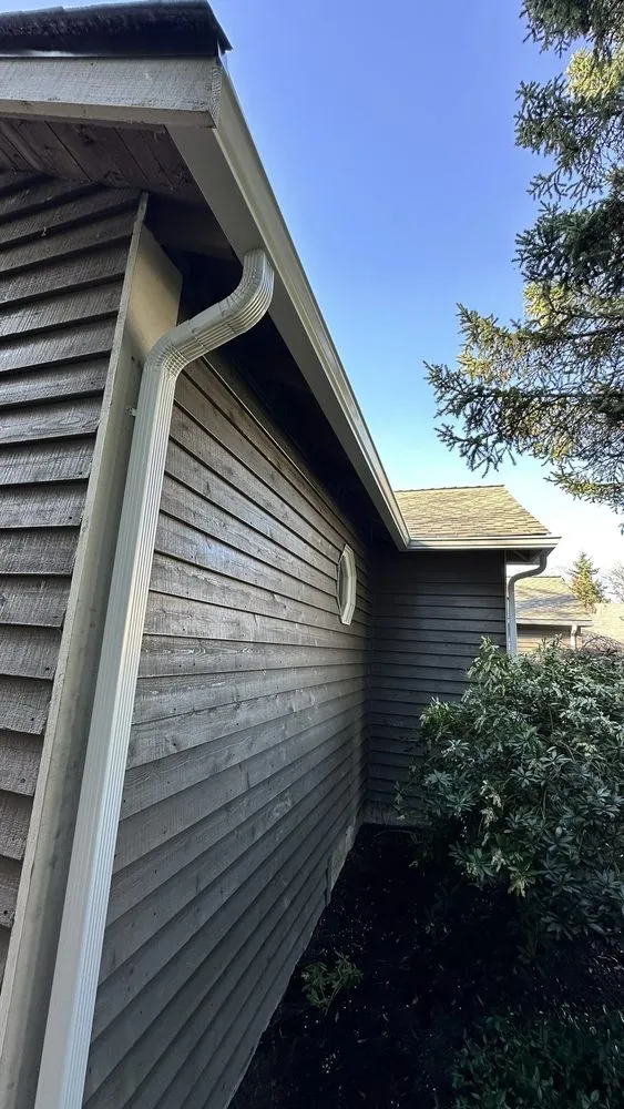 Slide of KV Gutter Services