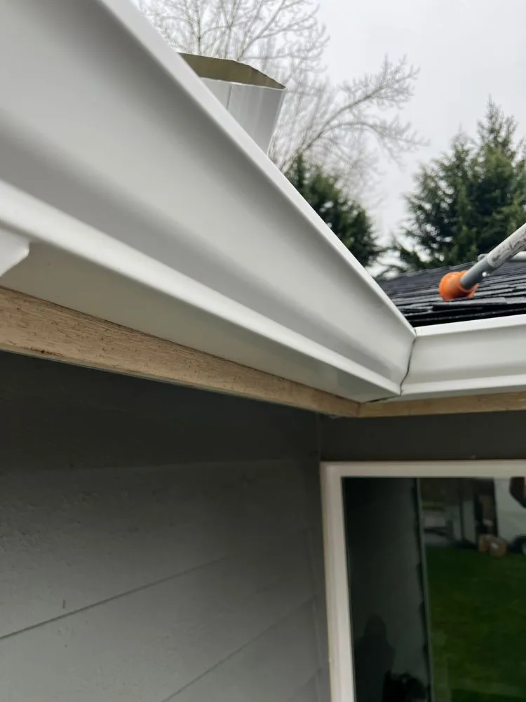 Slide of KV Gutter Services