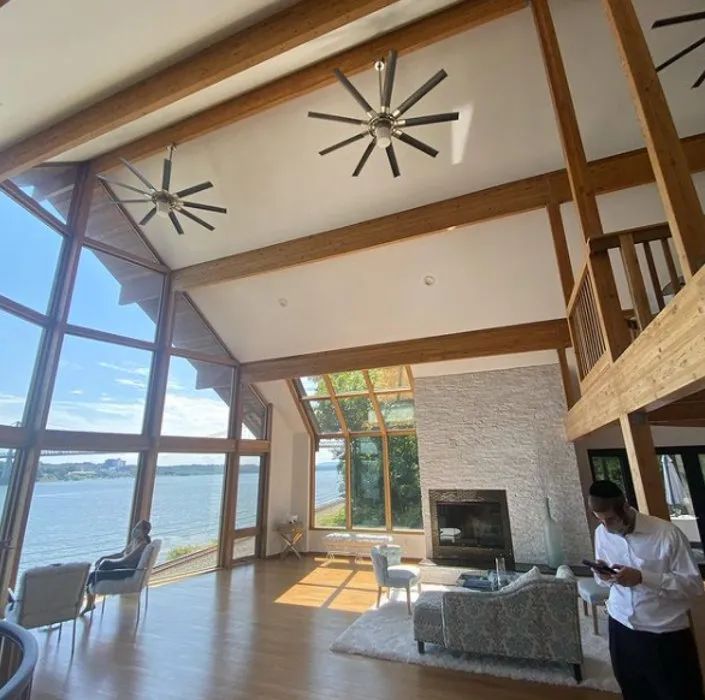 Slide of Kyle Lampi Contracting