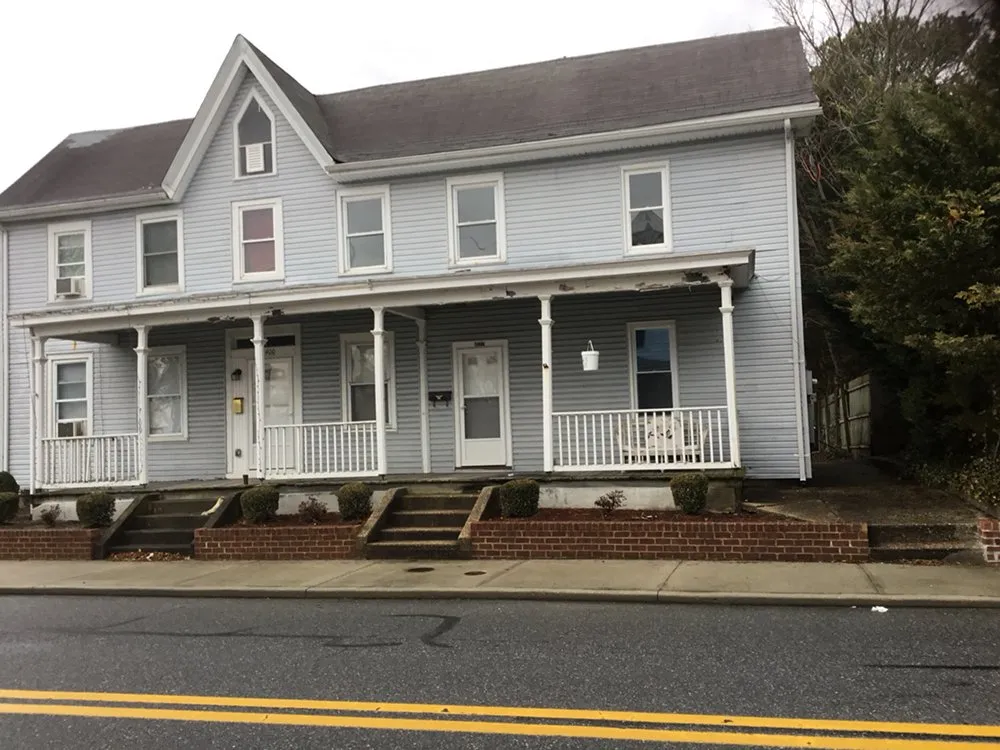 Slide of L & A Construction